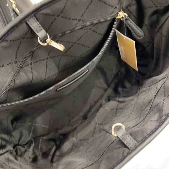 Michael Kors Jet Set Travel Medium Carryall Tote - Picture 12 of 16